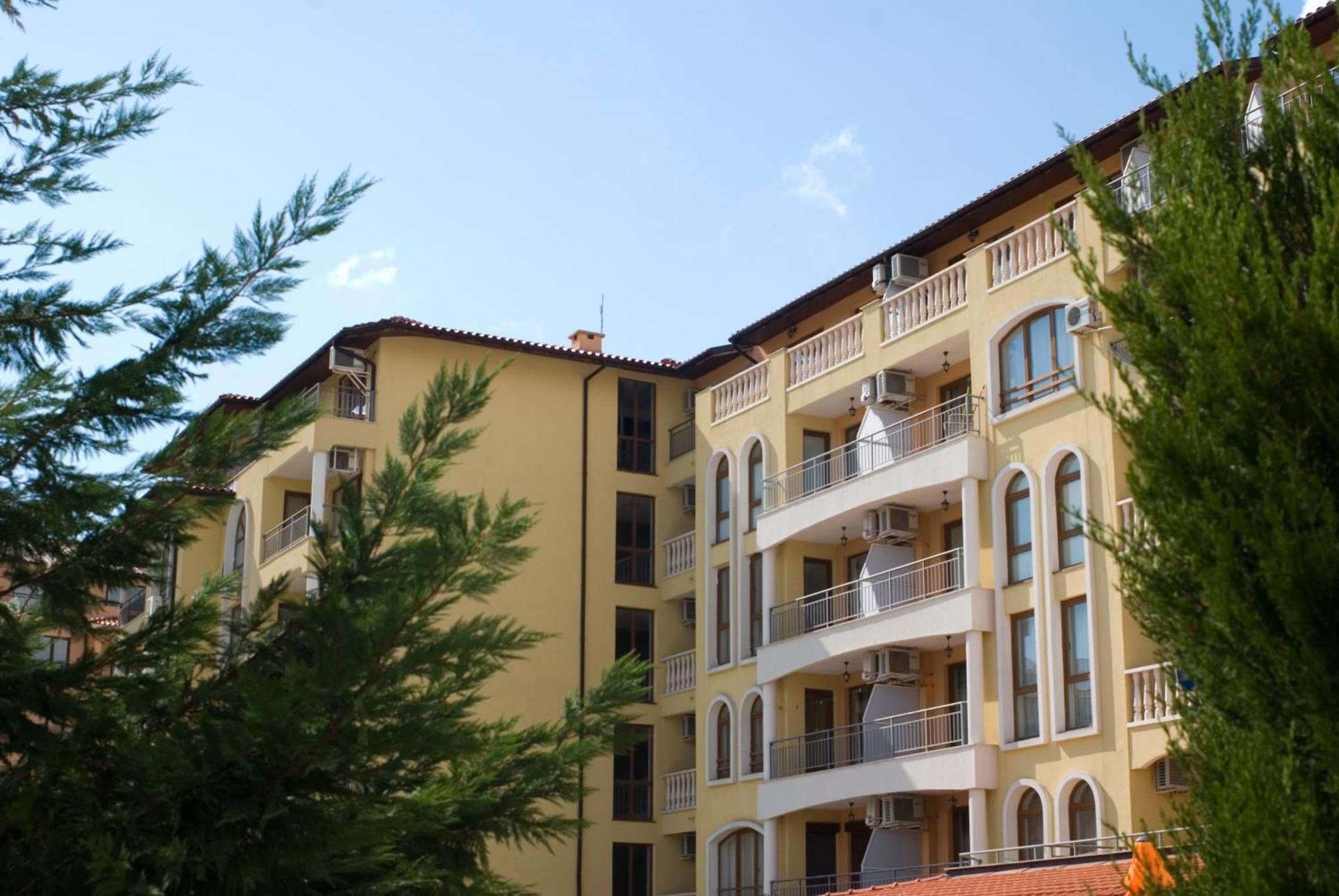 Sb Rentals Apartments In Royal Dreams Complex ซันนีบีช ภายนอก รูปภาพ
