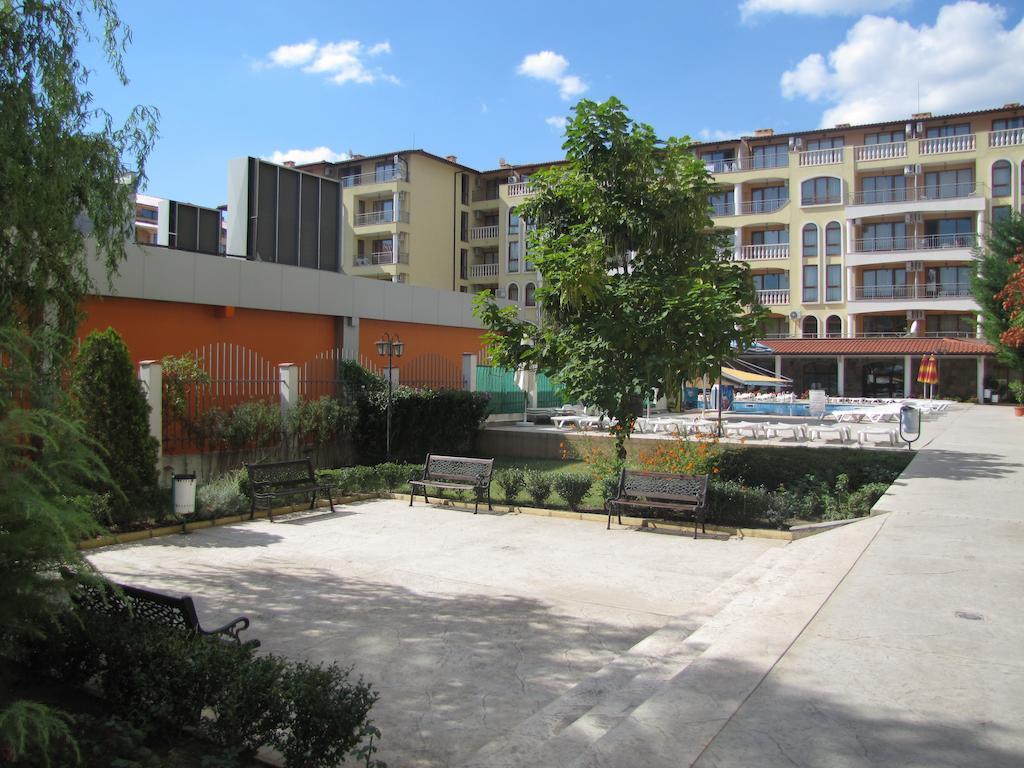 Sb Rentals Apartments In Royal Dreams Complex ซันนีบีช ภายนอก รูปภาพ