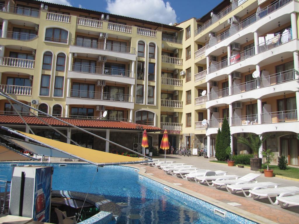 Sb Rentals Apartments In Royal Dreams Complex ซันนีบีช ภายนอก รูปภาพ